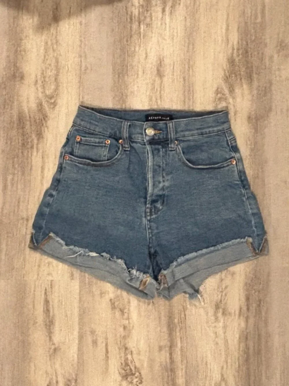 Aéropostale High-Rise Distressed Cuffed Denim Shorts Size 2